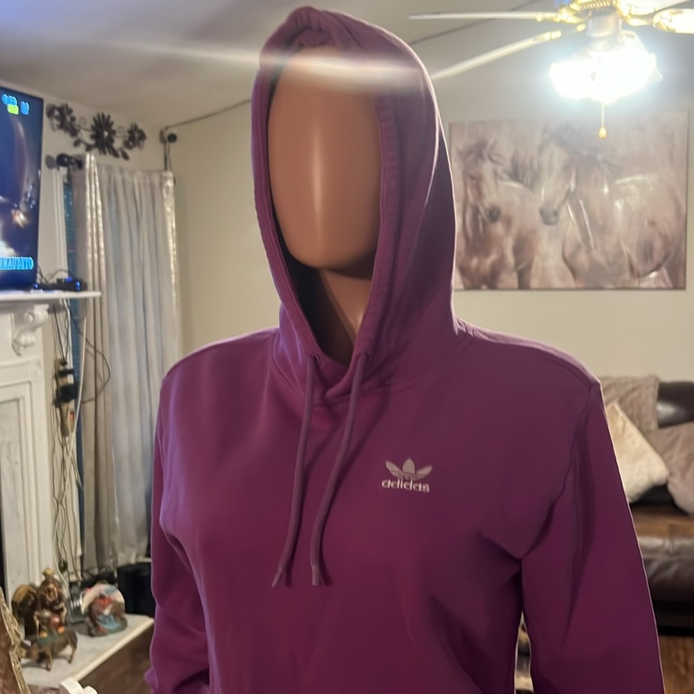 Adidas 🤩 - Picture 2 of 4